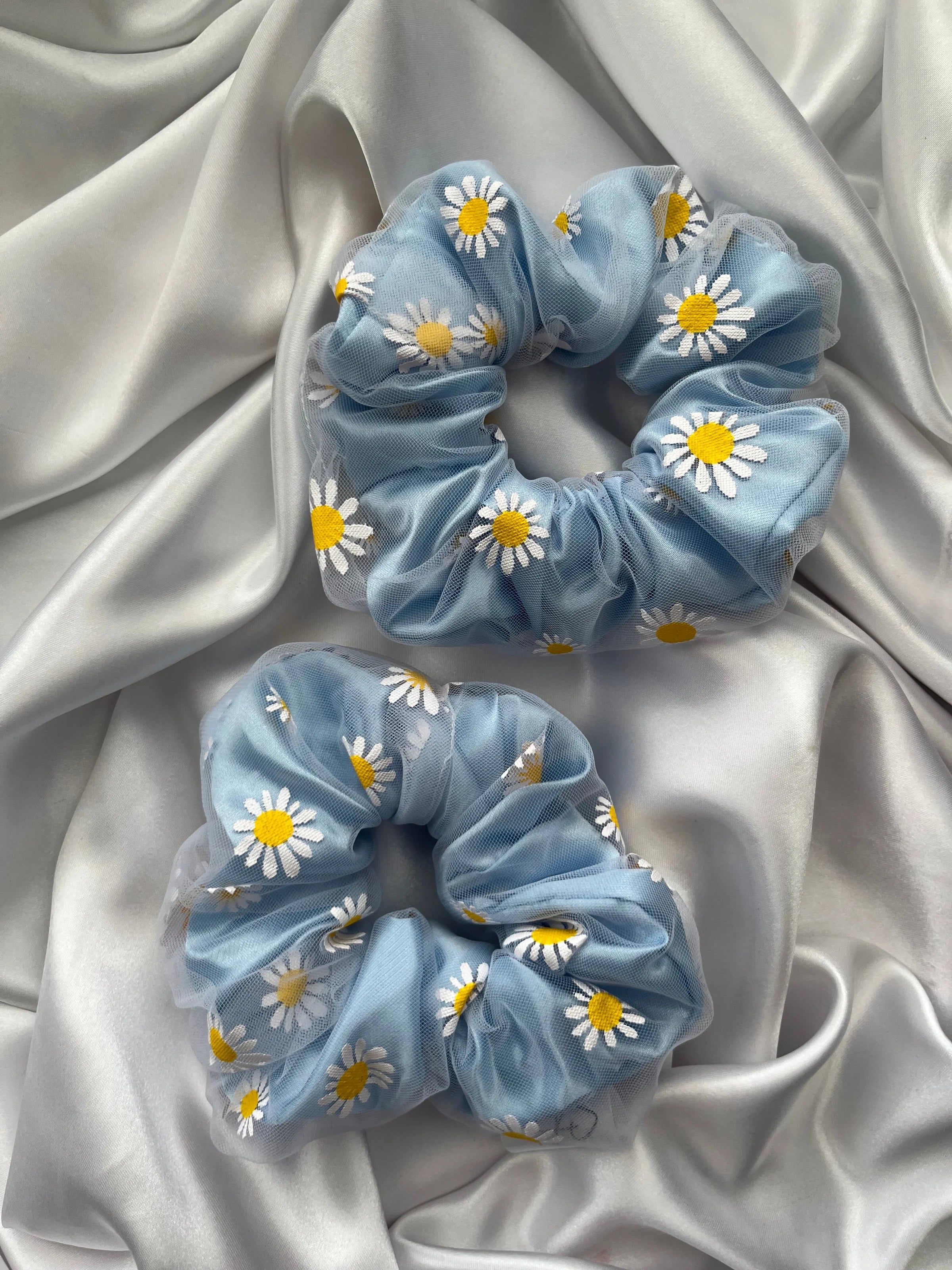 Blue Daisy Scrunchie